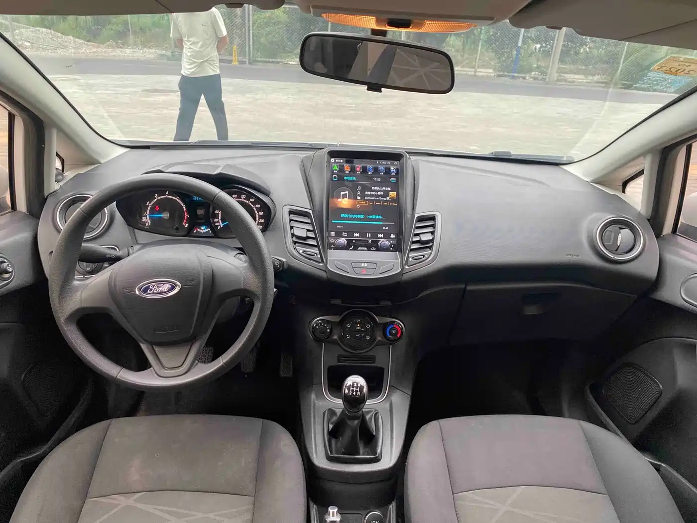 Ford Fiesta 2015 2013 Sedan 1.5L Manual Trend