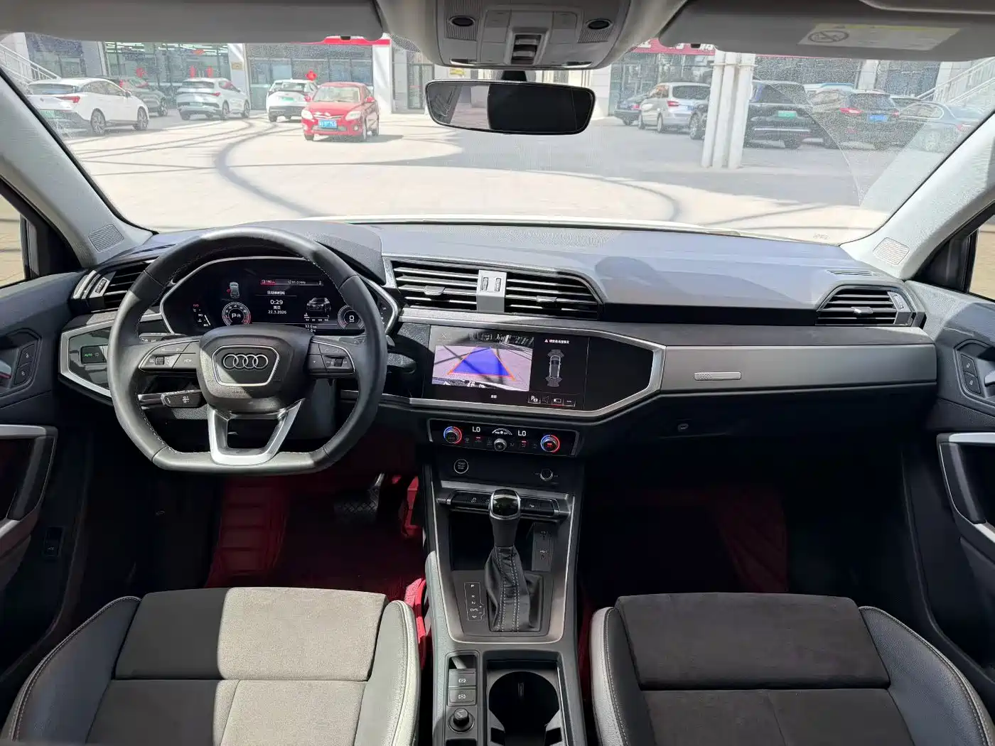 Audi Q3 2023 35 TFSI Fashion Dynamic Model (1.5T) фото 9