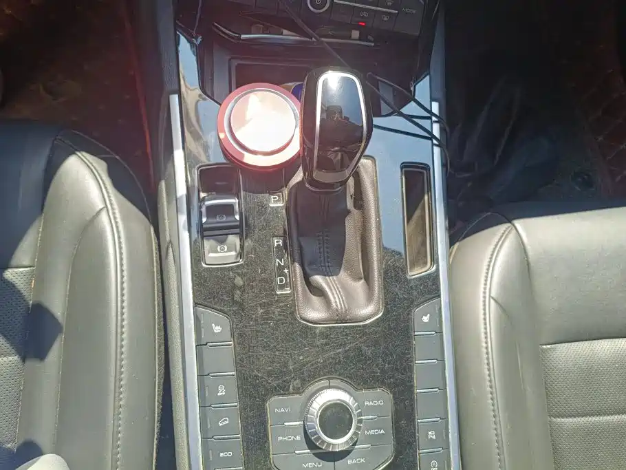 WEY VV7 2017 2017 2.0T Luxury