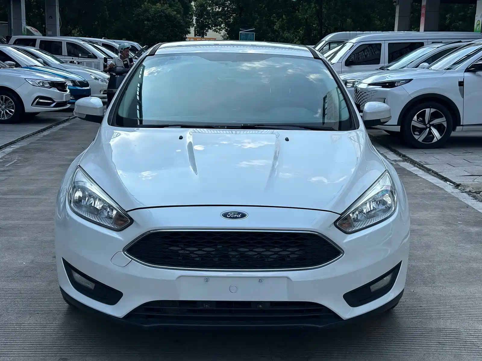 Фото 2 - Ford Focus