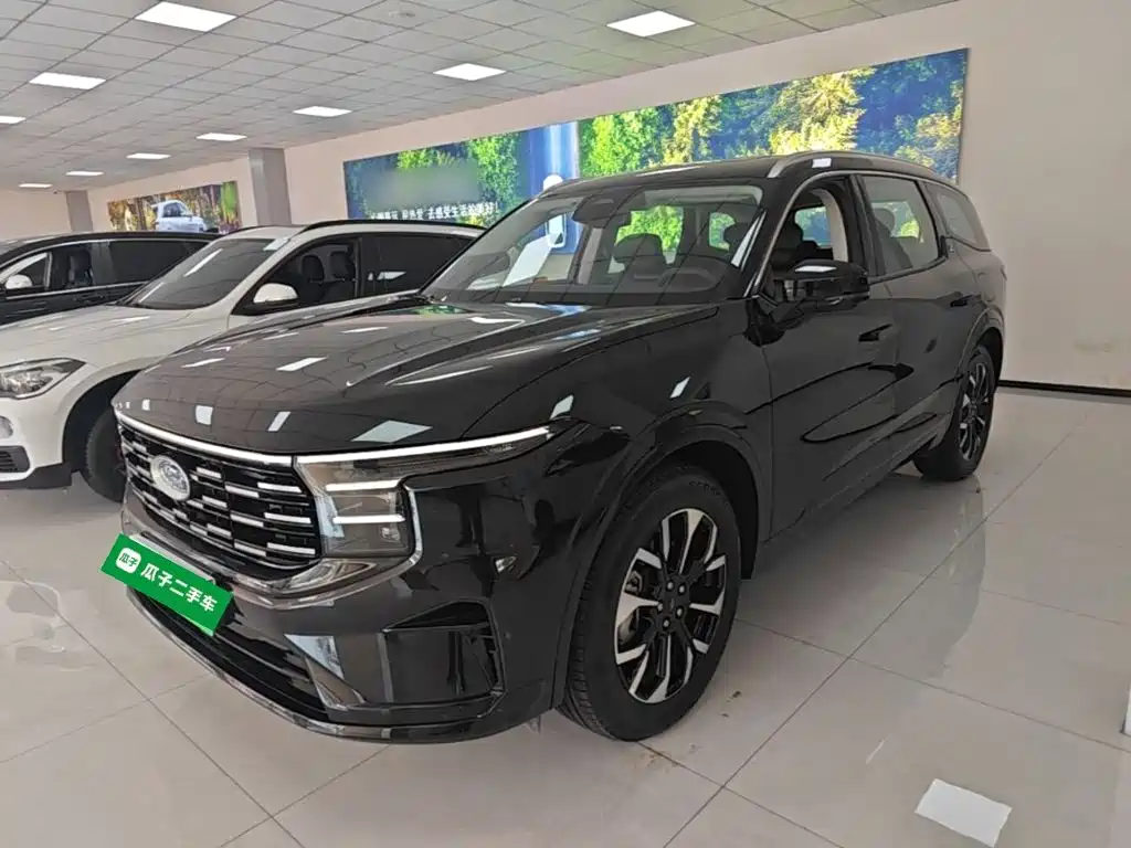 Фото 1 - Ford Edge