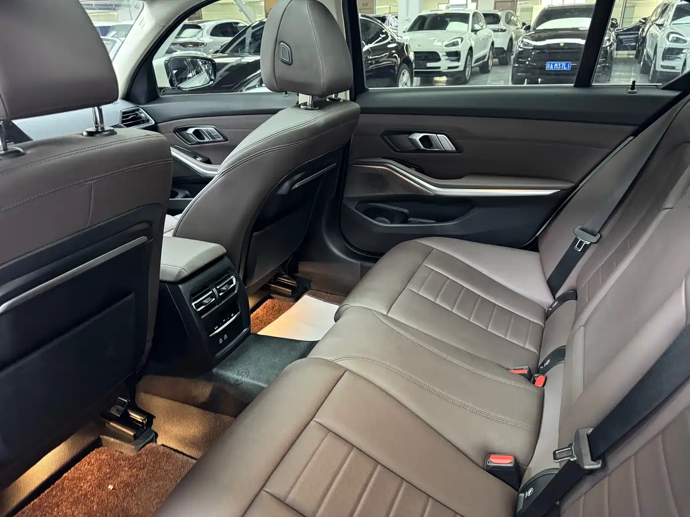 BMW 3 Series 2021 320Li M Sport Package фото 8