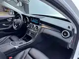 Photo 7 - Mercedes-Benz C-Class (Import)