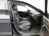 Фото 23 - Volkswagen Touareg