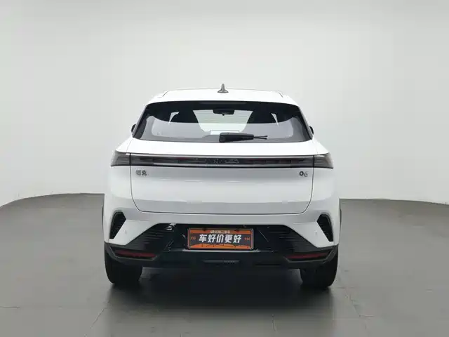 Lynk & Co 06 2025 Renew 1.5T Pro — фото 4
