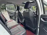 Фото 8 - Geely Vision X3