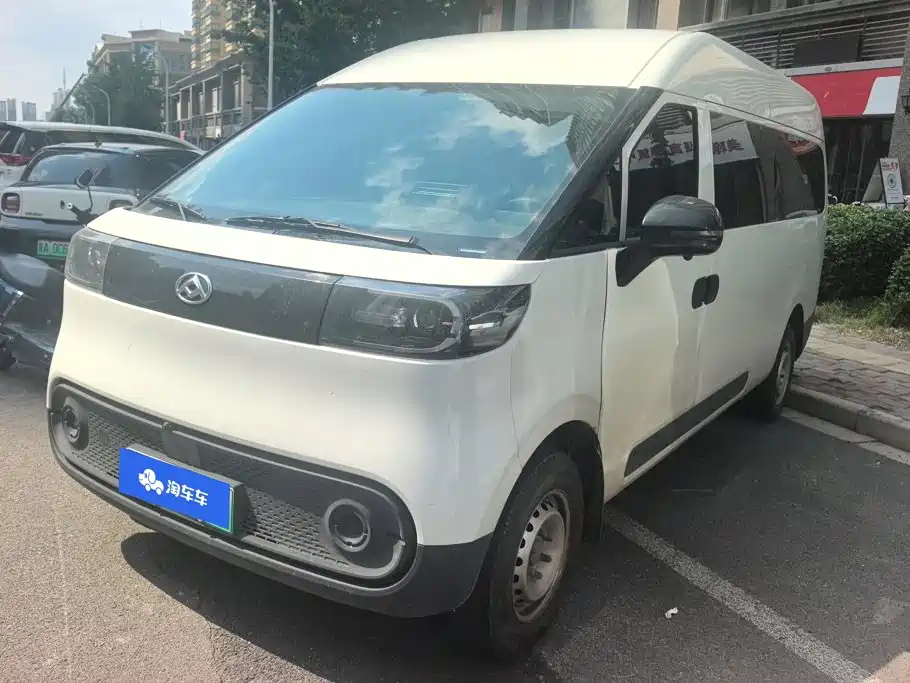 SAIC Maxus Dana V1 2026 2025 V1+ Long Wheelbase High Roof Multi-purpose Version (64kWh)