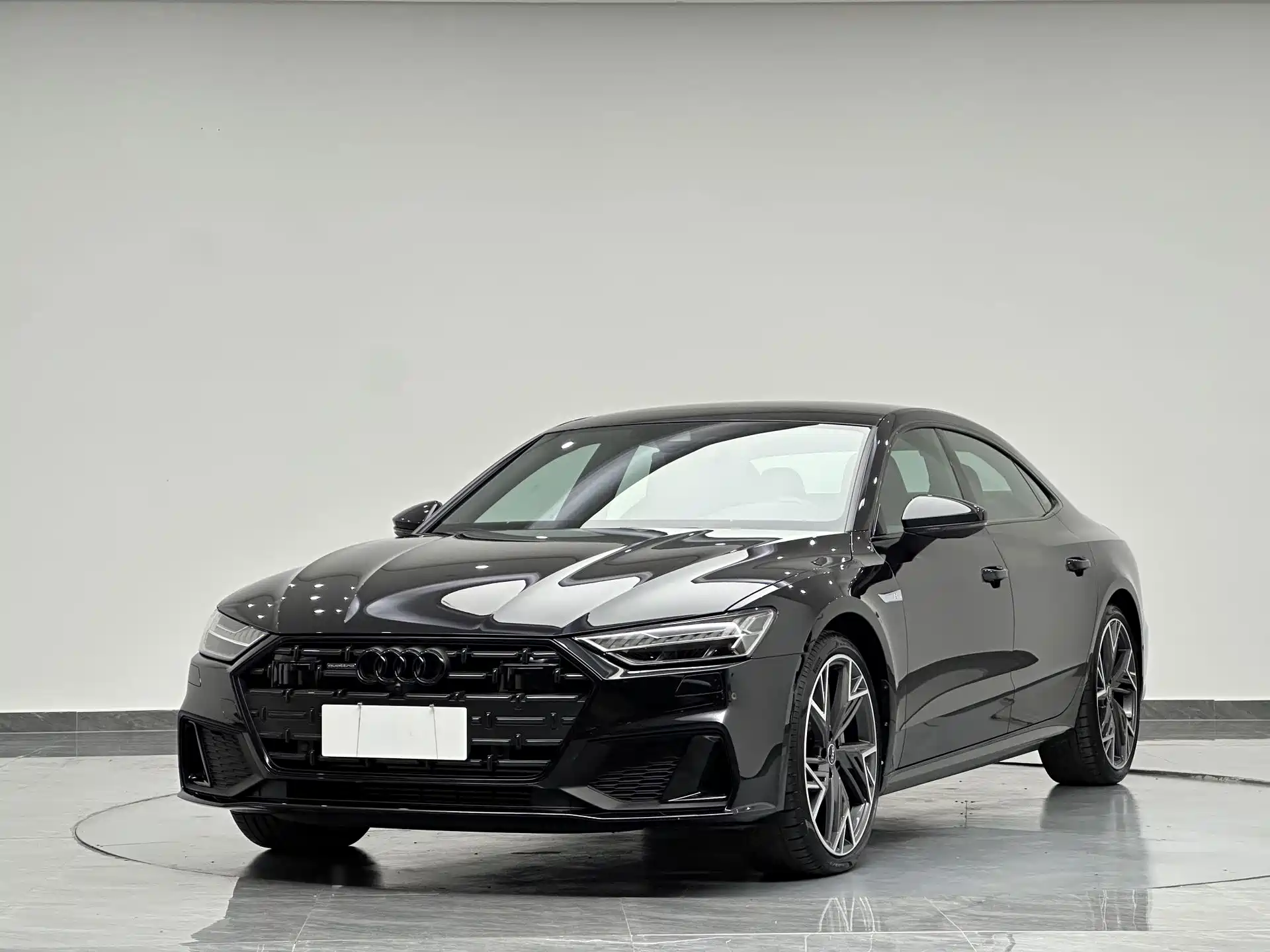 Photo 1 - Audi A7L
