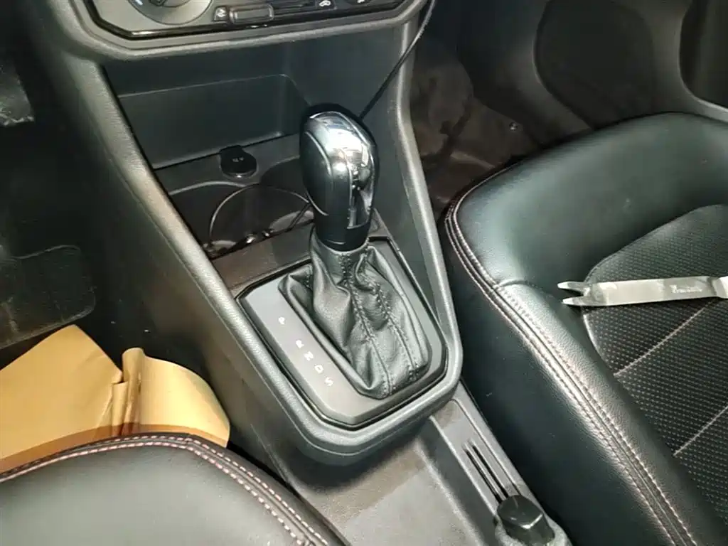 Volkswagen Jetta 2017 1.5L Automatic Fashion фото 14