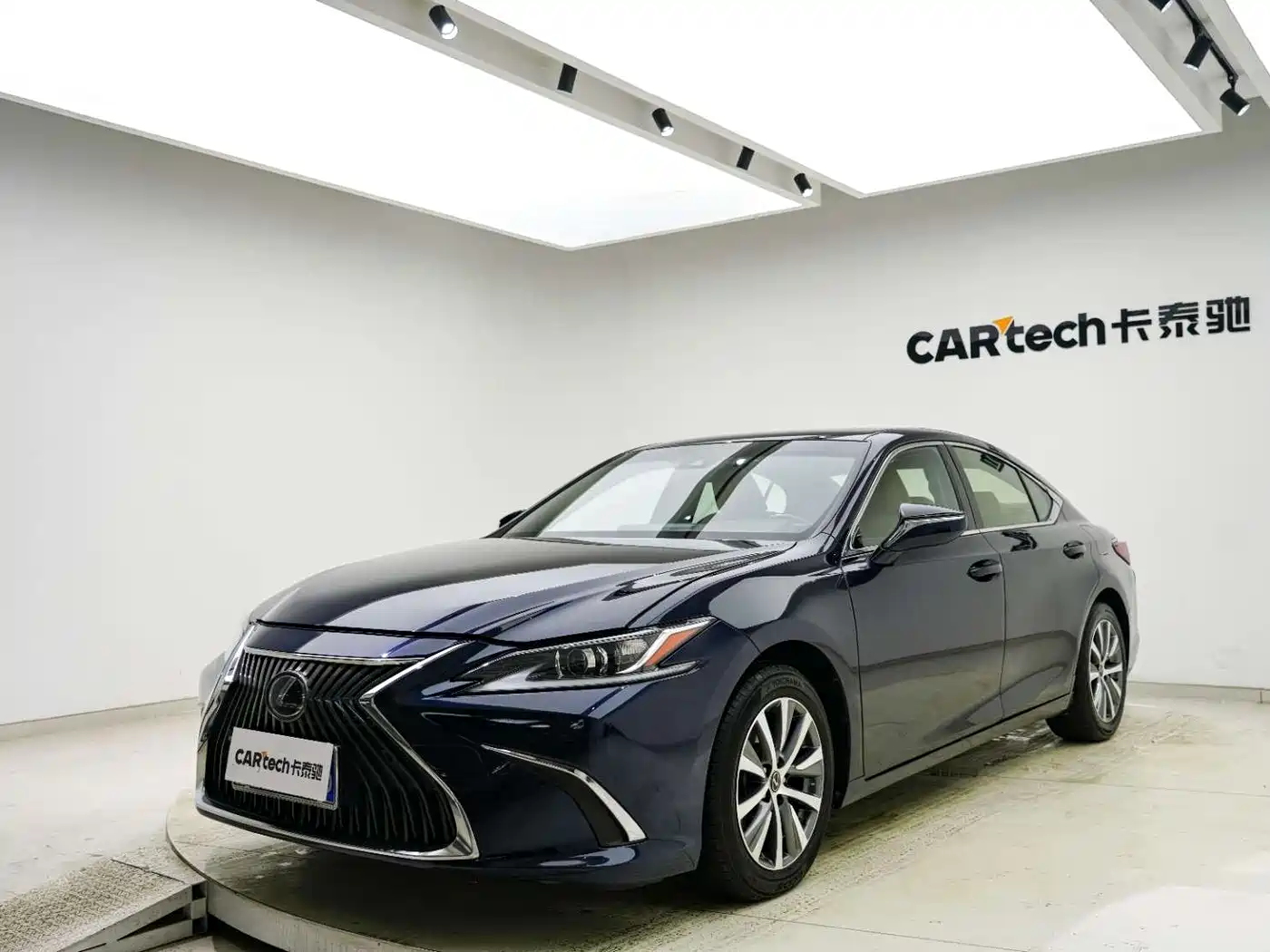 Lexus ES 2020 200 Excellence фото 25