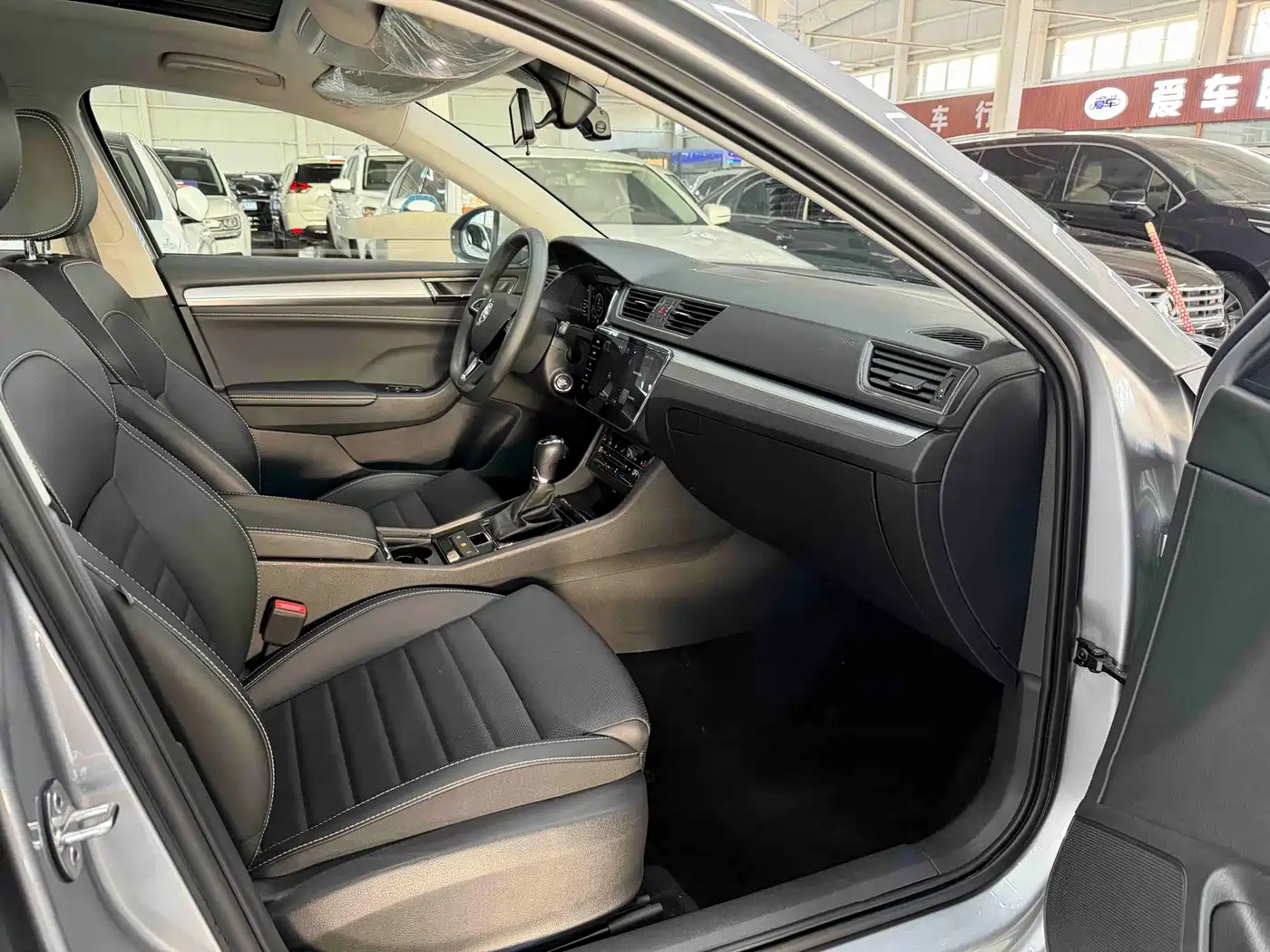 Škoda Superb 2024 2023 Facelift TSI280 DSG Premium Edition
