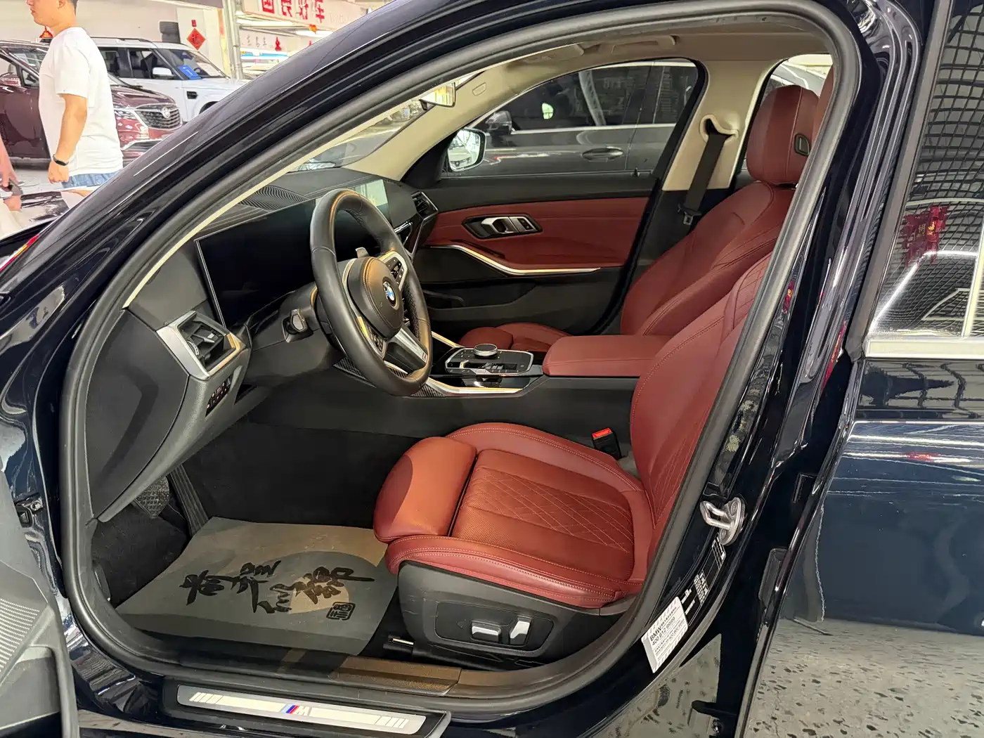 BMW 3 Series 2023 320Li M Sport Package фото 8