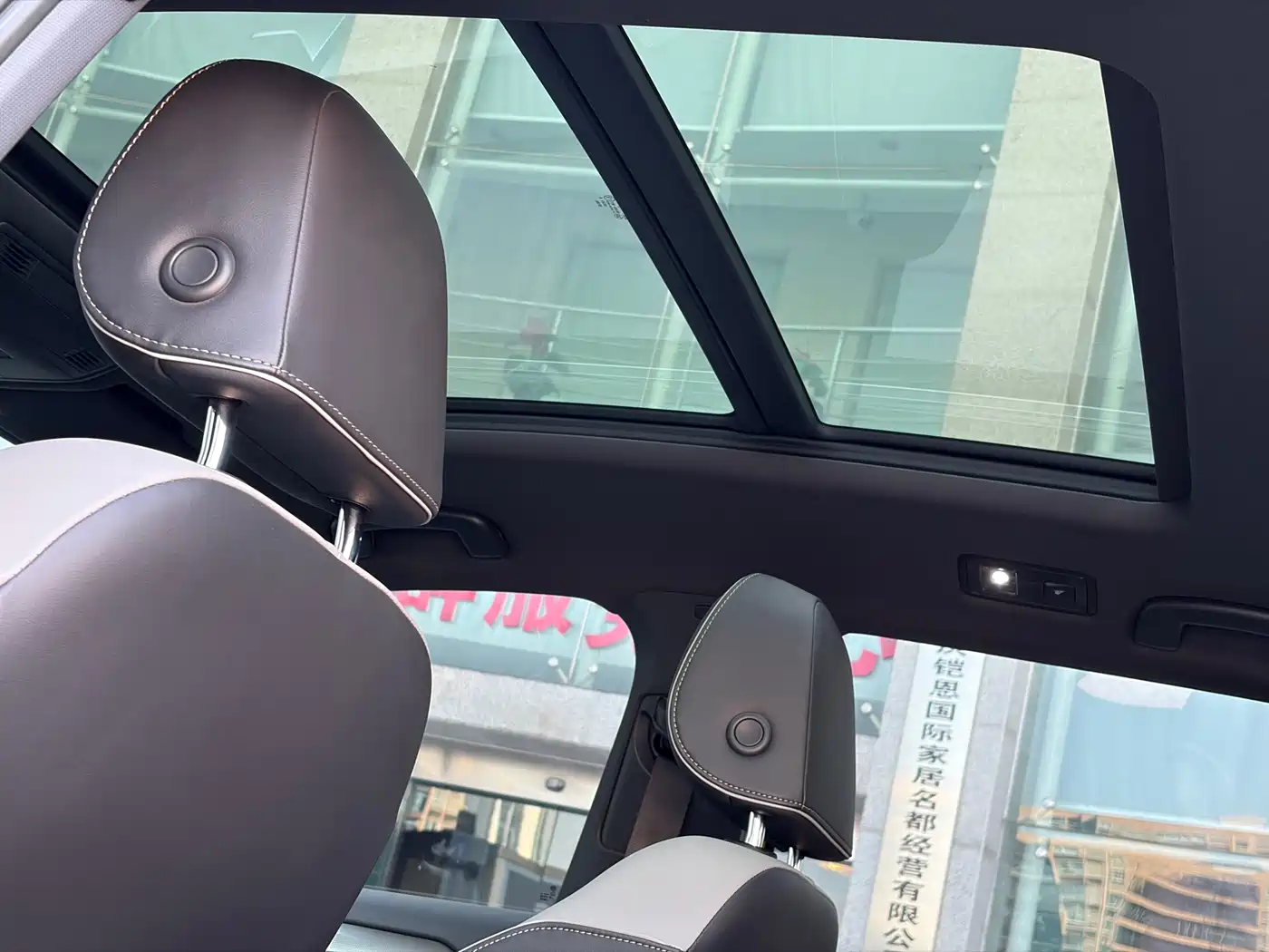 VOLKSWAGEN T ROC EXPLORING SONGS