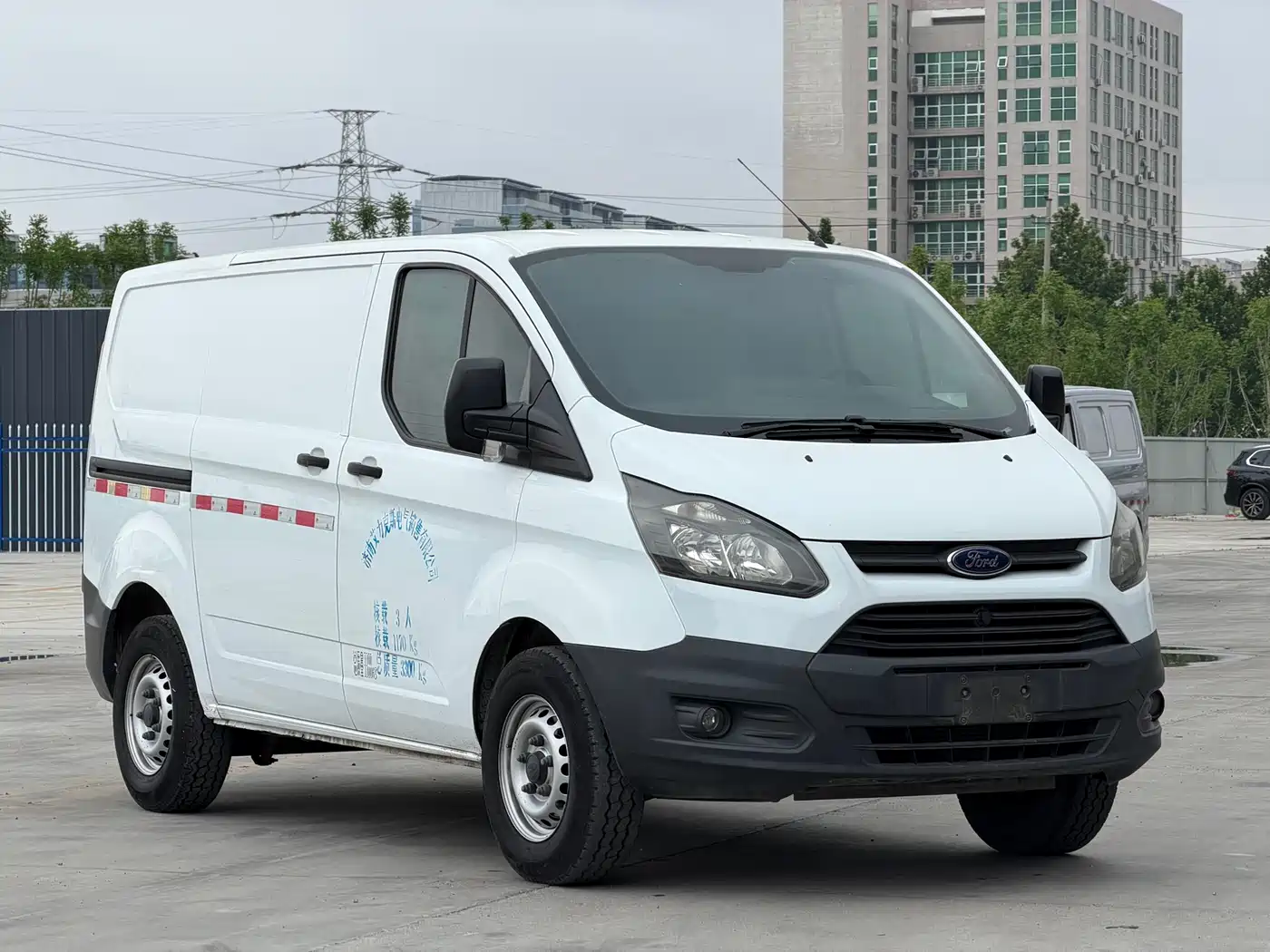 Ford Transit 2018 2017 2.0T Gasoline Van Short Wheelbase Low Roof China V