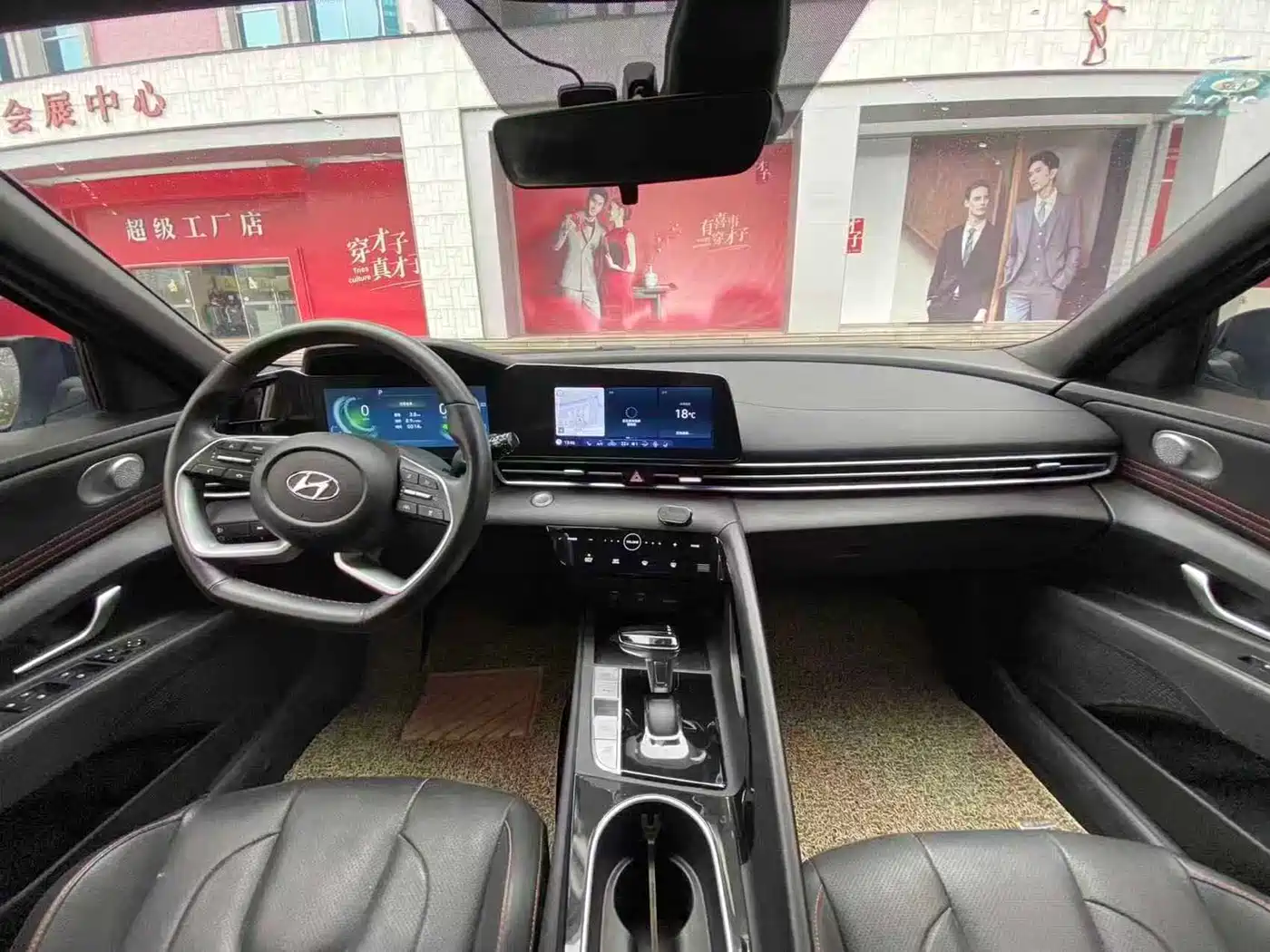 Hyundai Elantra 2022 1.5L CVT GLS Leading Edition фото 4
