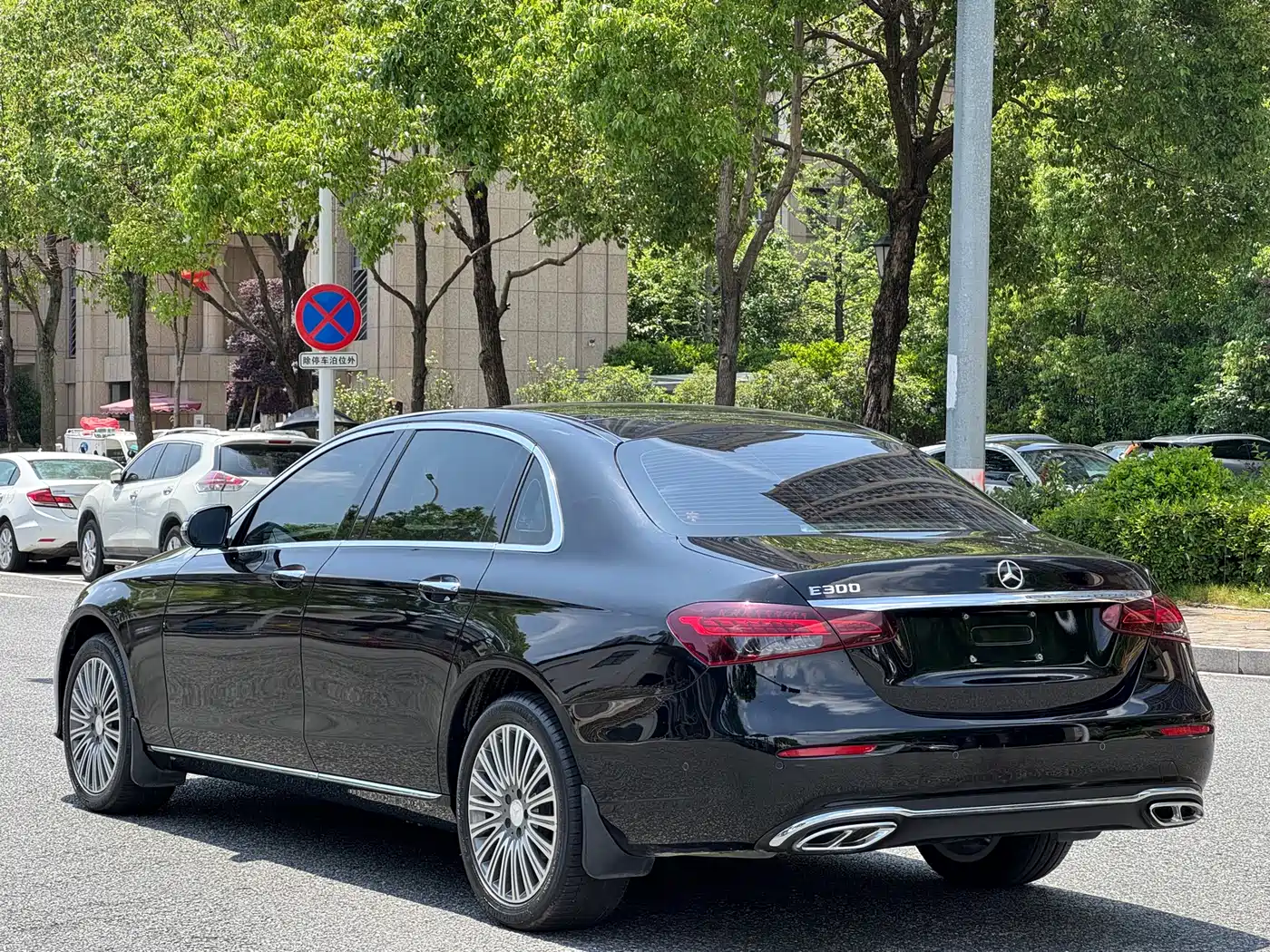 Mercedes-Benz E-Class 2021 Facelift E 260 L фото 6