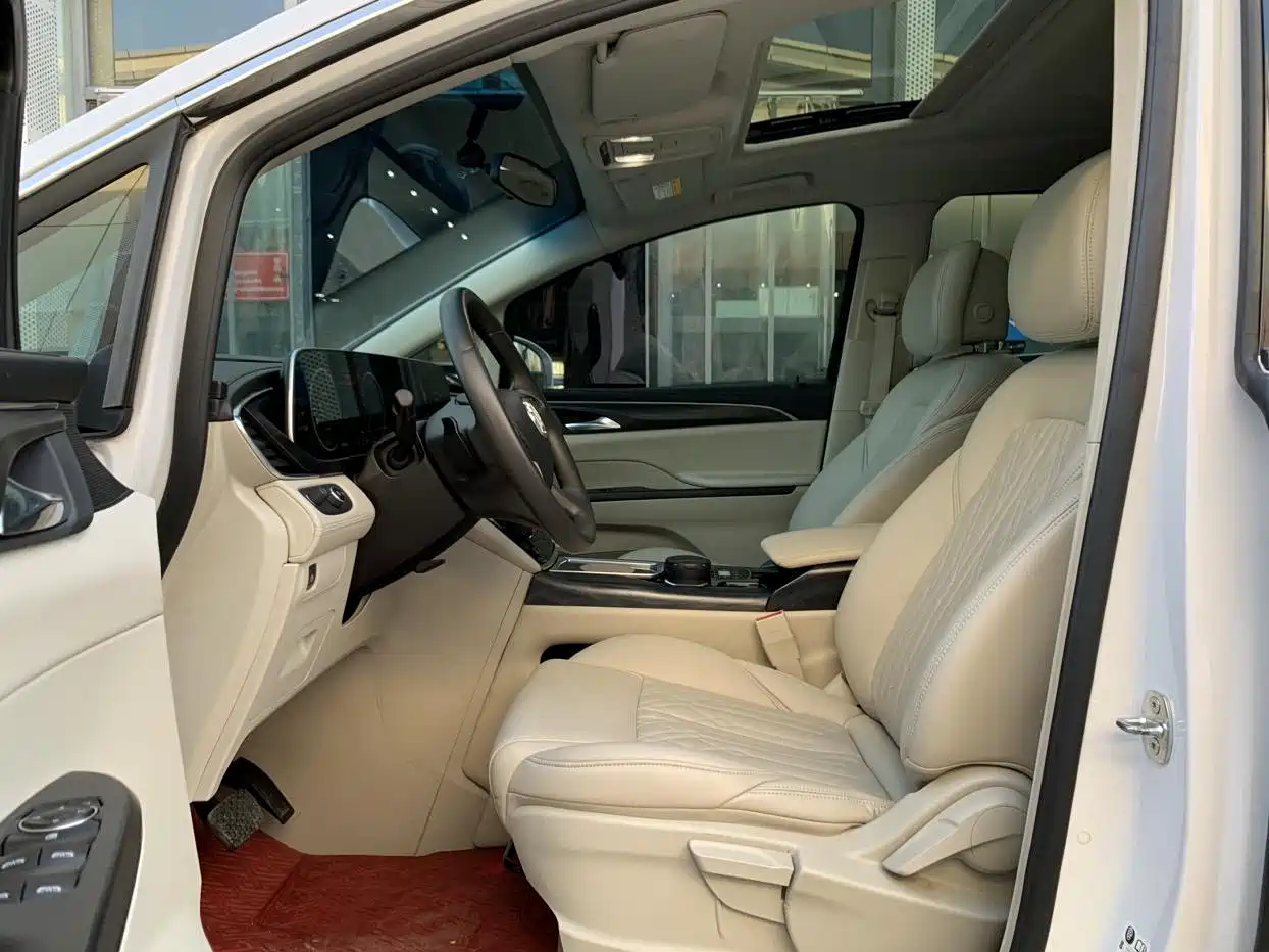 Buick GL8 2021 ES Landlord 653T Comfort фото 13