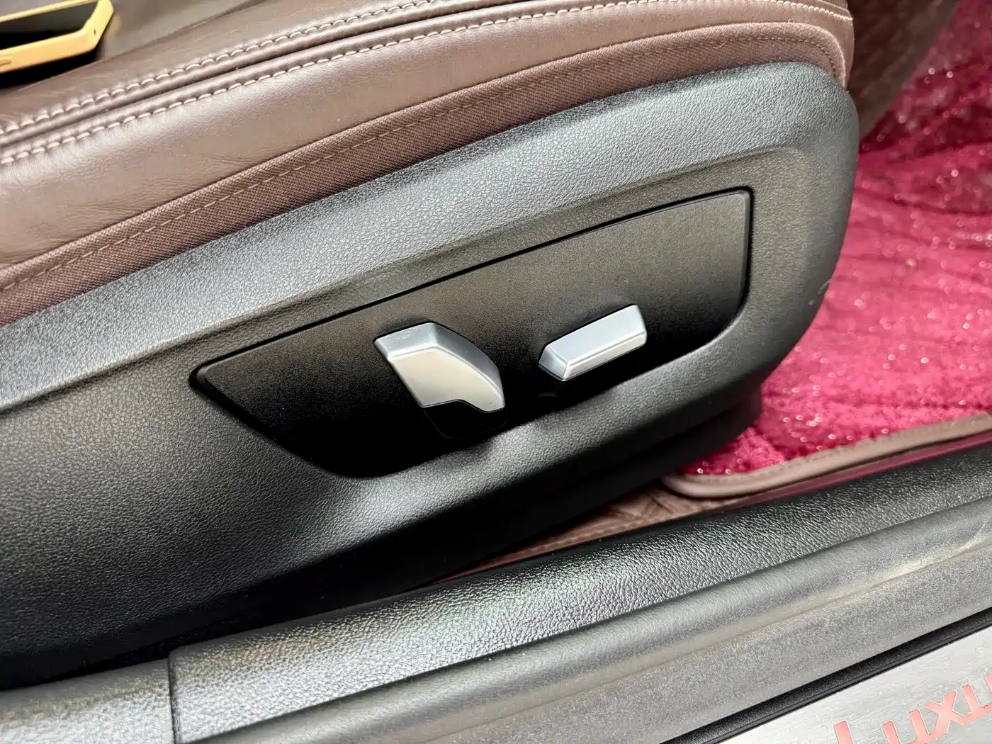Фото 17 - BMW 5 Series