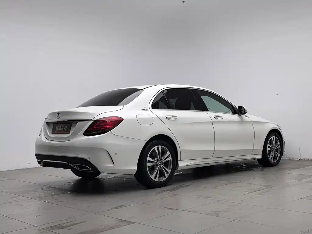 Photo 2 - Mercedes-Benz C-Class