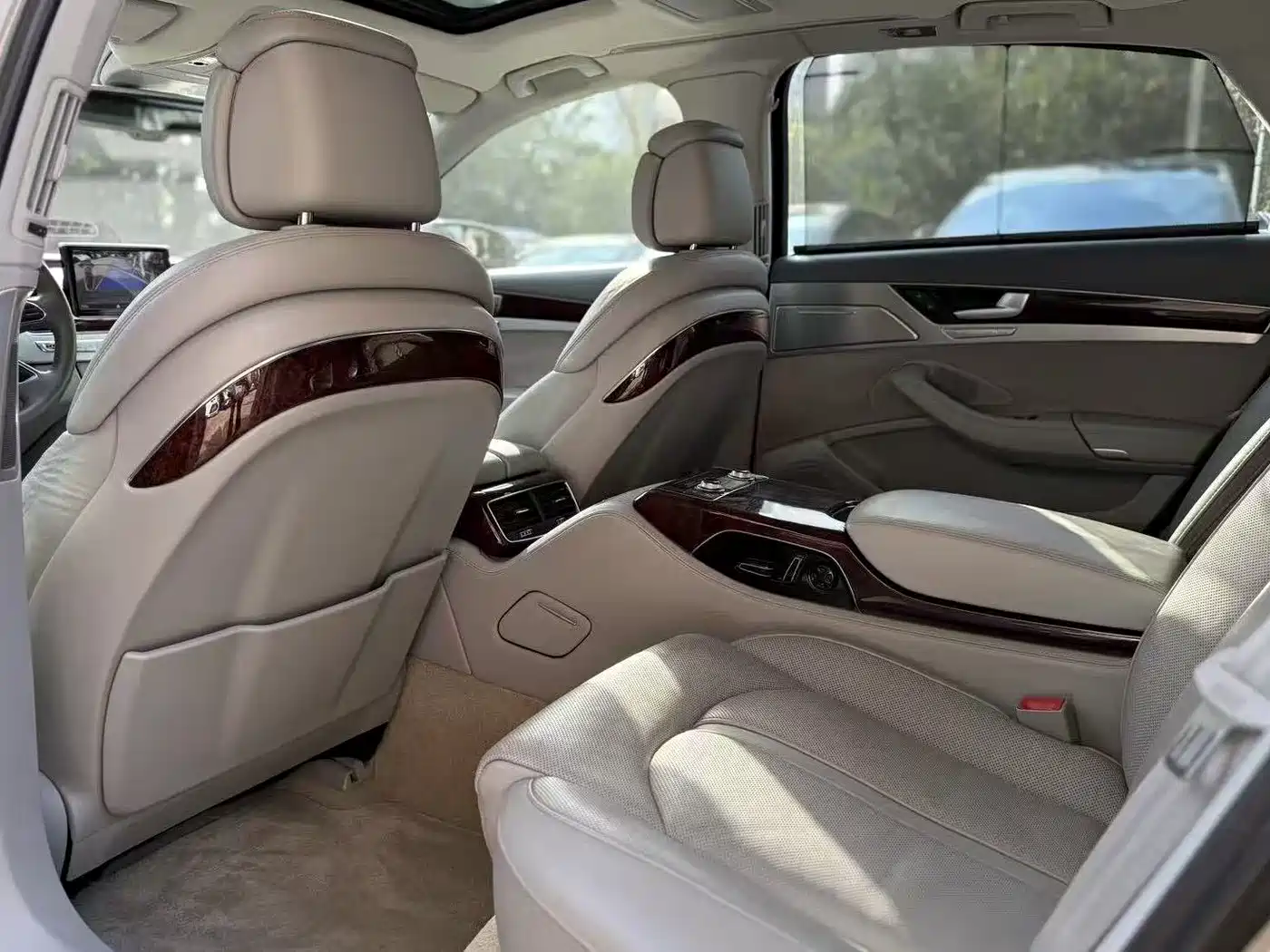 Audi A8 2012 A8L 45 TFSI quattro Luxury фото 7