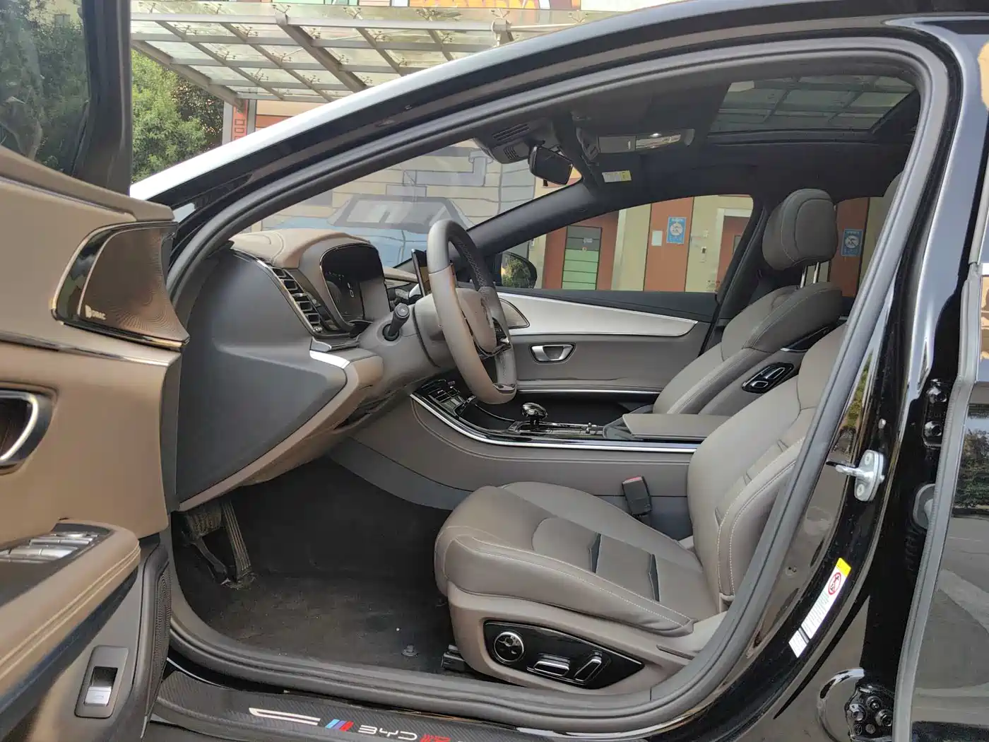 BYD Han 2020 EV Extended Range Luxury фото 4