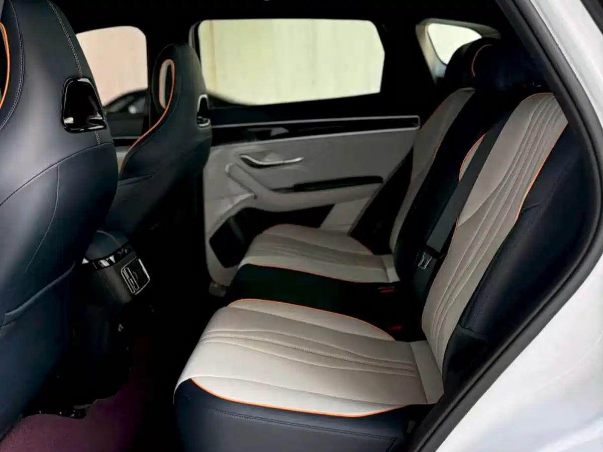 BYD Song PLUS PHEV 2024 Glory Edition EV 520km Luxury фото 14