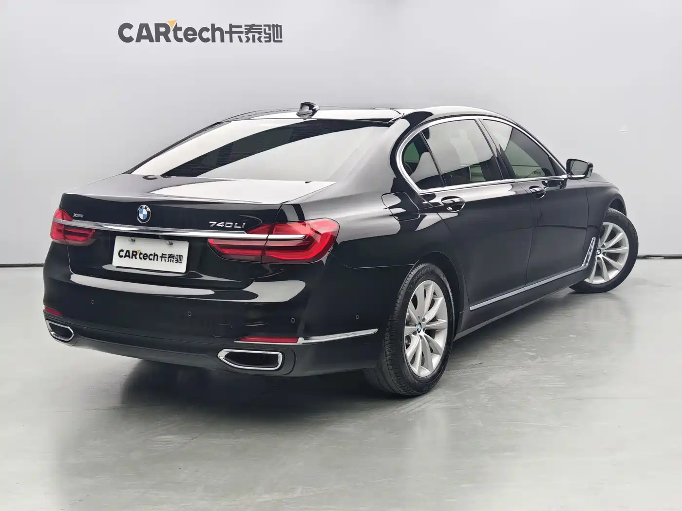 BMW 7 Series 2016 740Li Leading Edition фото 5