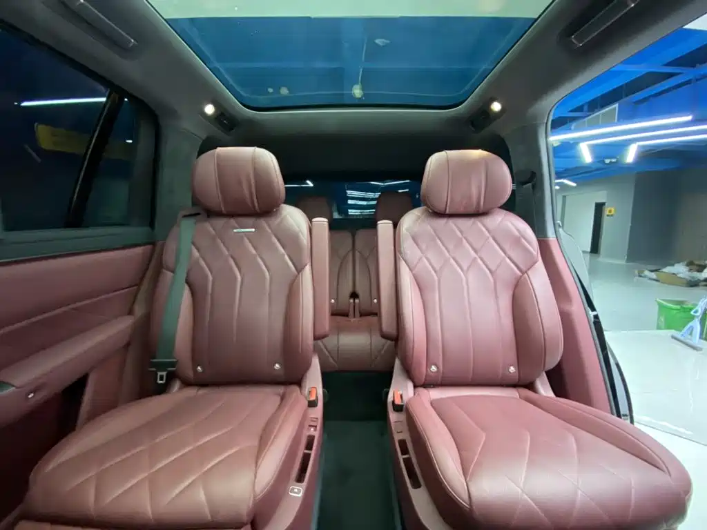 Aito AITO M8 2025 2025 Model Extended Range Max+ Edition 53.4kWh 6-Seater