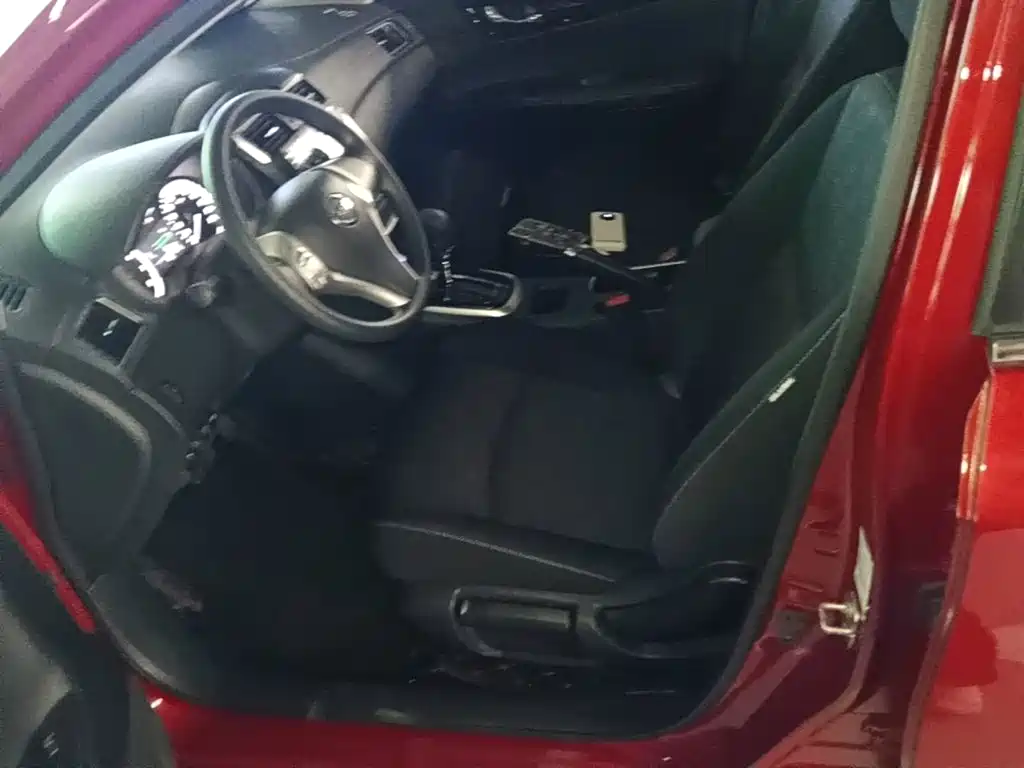 Nissan Tiida 2022 2021 1.6L CVT Cool Edition