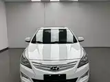 صورة 2 - Hyundai Reina