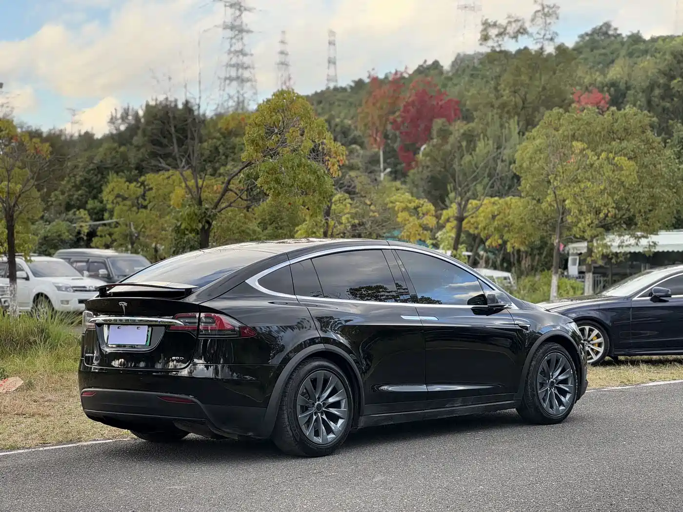 TESLA MODEL X