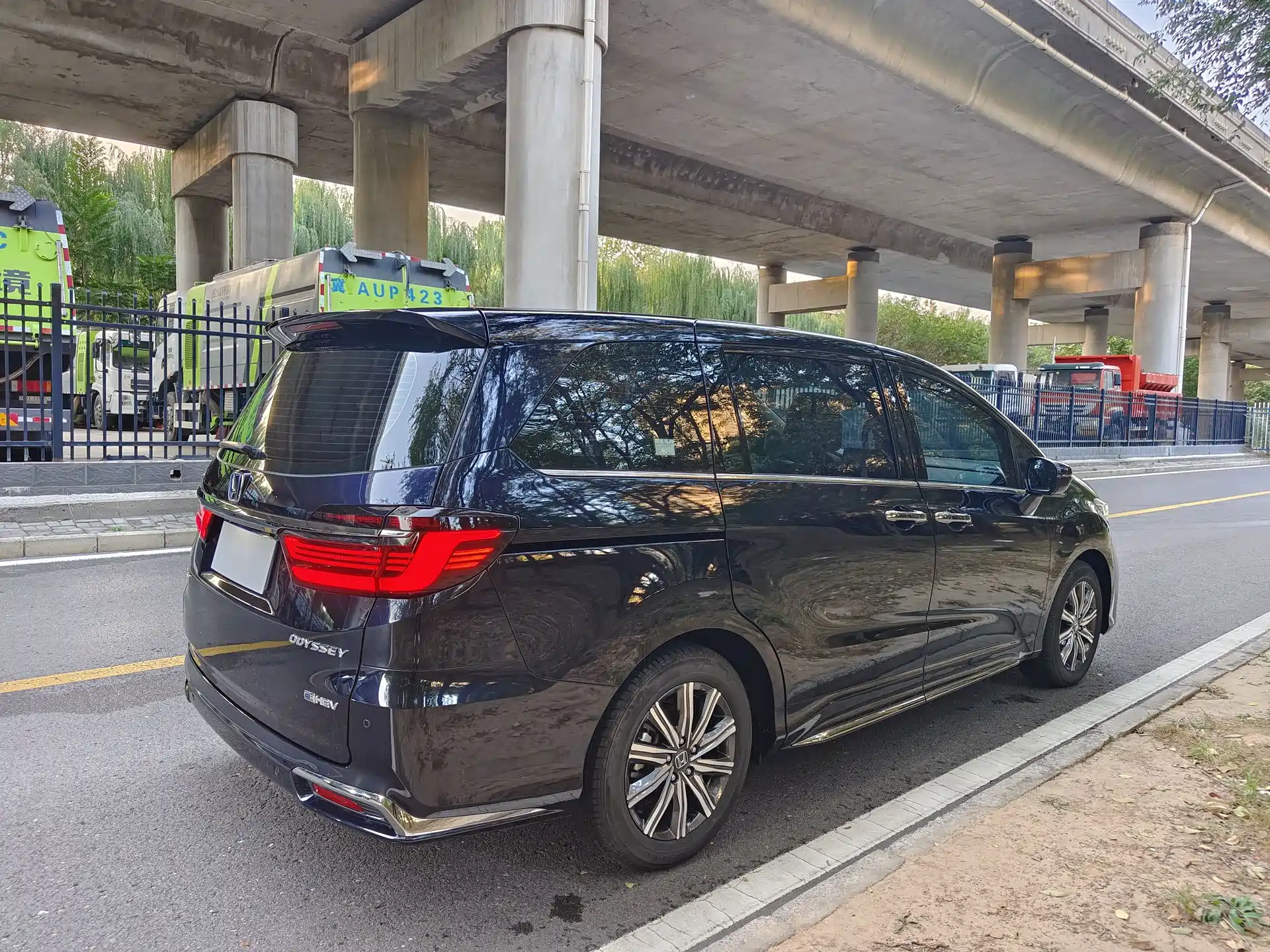 Photo 6 - Honda Odyssey