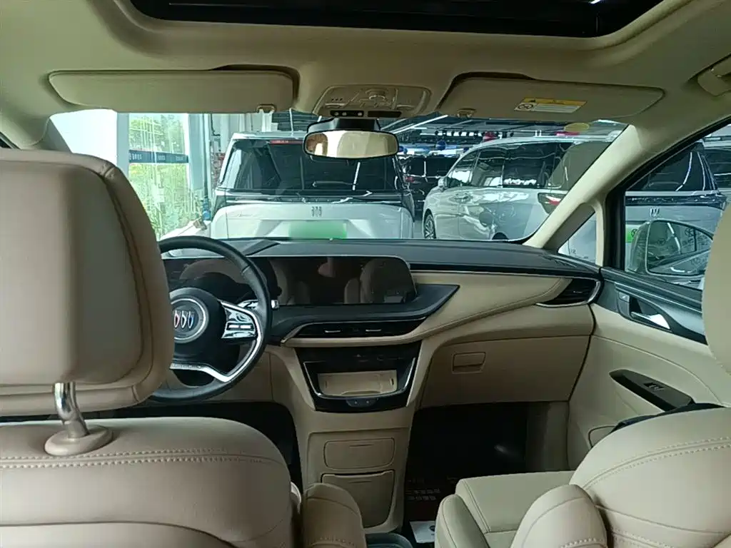 Buick GL8 New Energy 2025 Land Honor Premium Edition 7-Seater фото 10