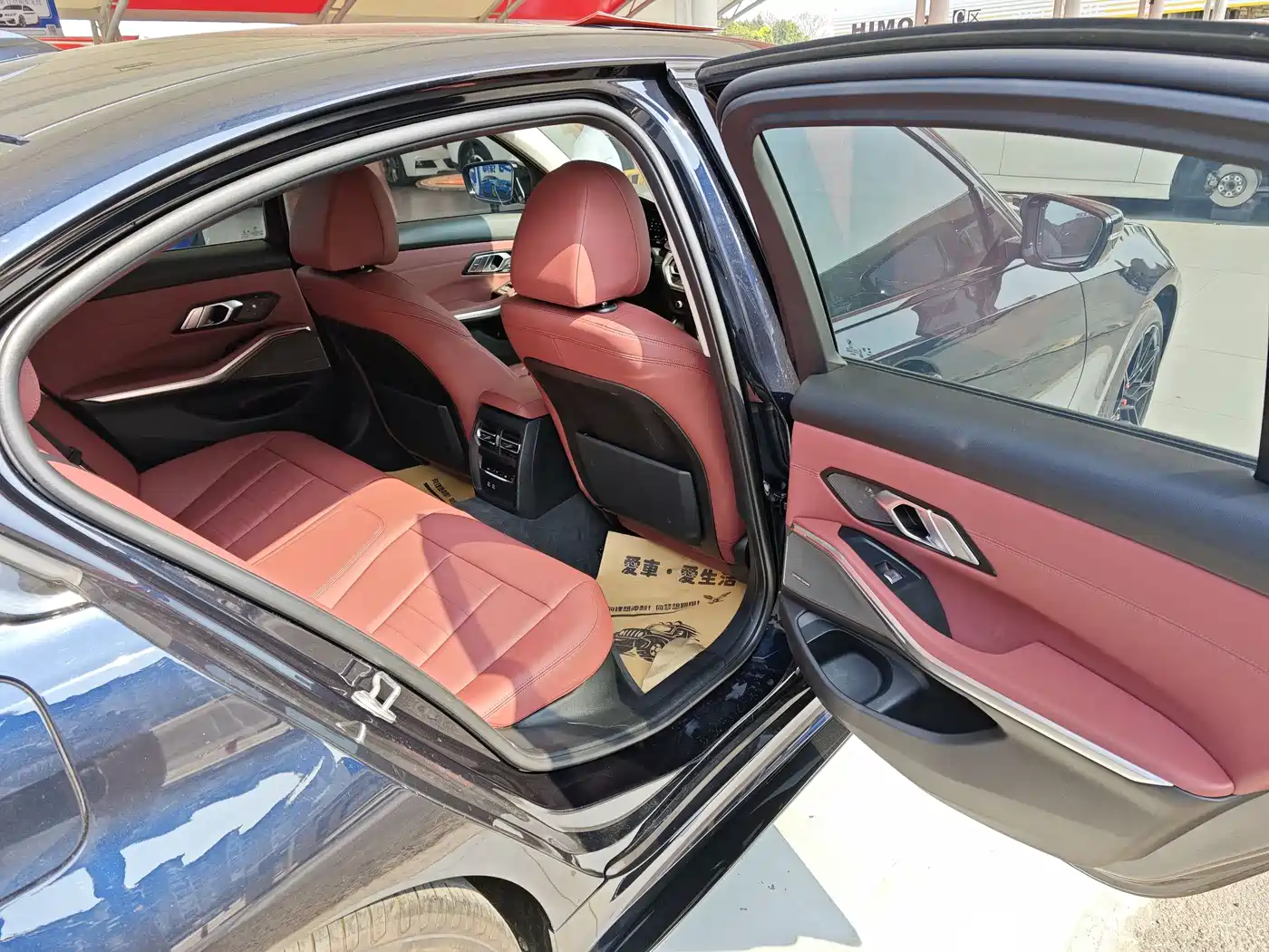 BMW 3 Series 2021 325i M Sport Night Edition фото 5