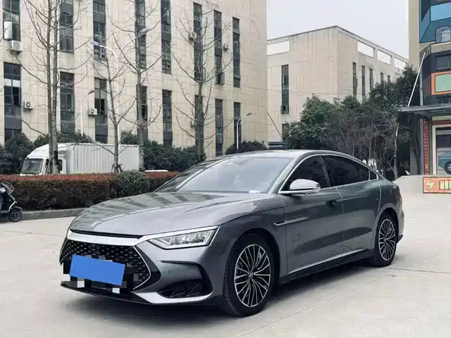 BYD Han 2022 DM-i 121KM Prestige