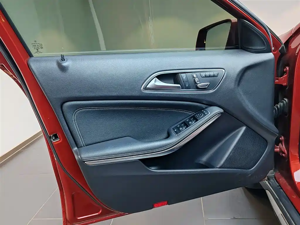 Mercedes-Benz GLA 2019 GLA 200 Fashion фото 18