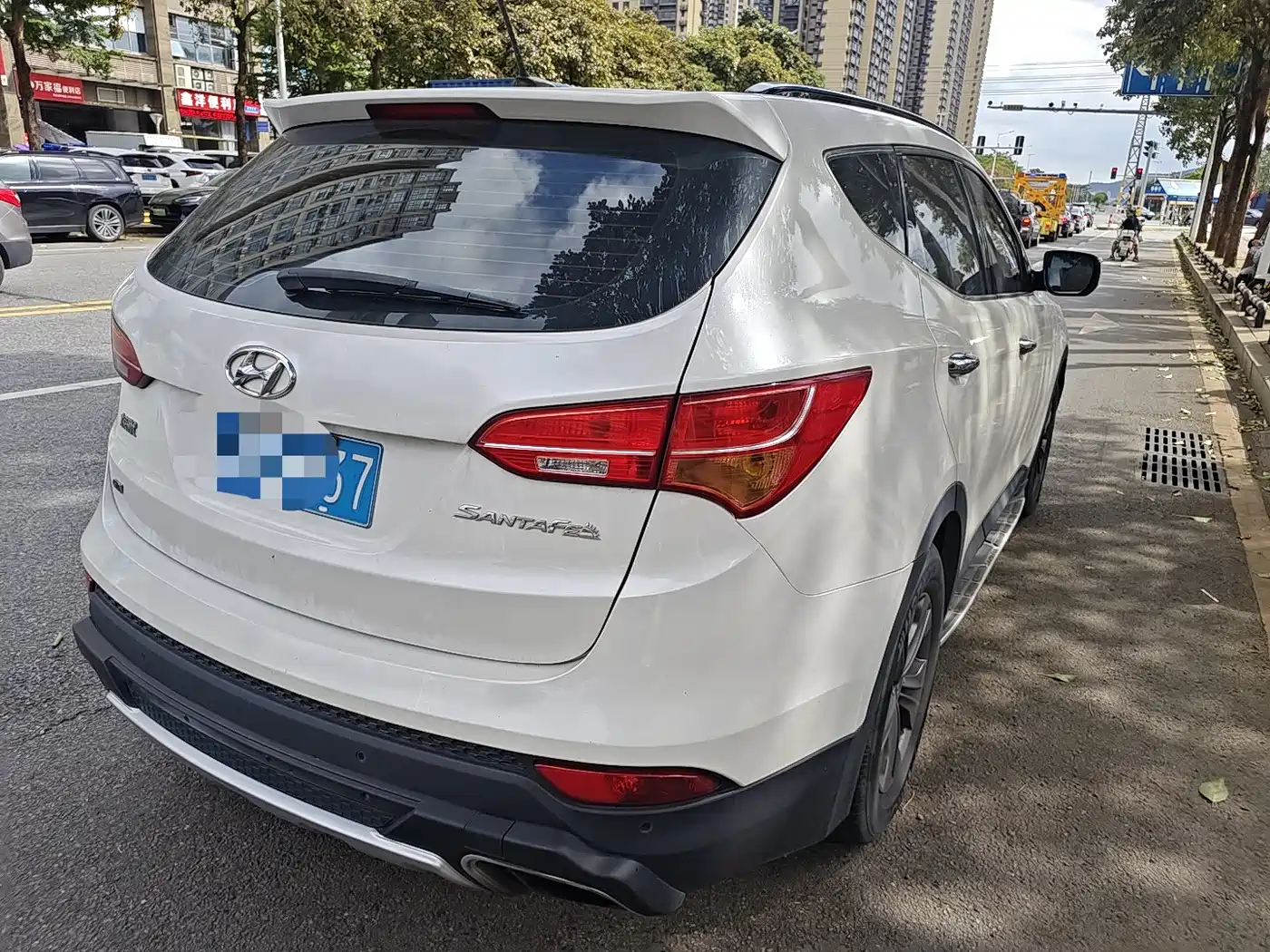 Hyundai Santa Fe 2015 2.4L Automatic 2WD Smart 5-seater фото 8