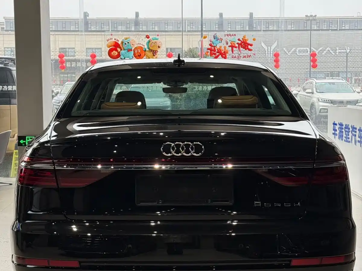 Audi A8 2025 A8L Horch Founder Edition 55TFSI фото 9
