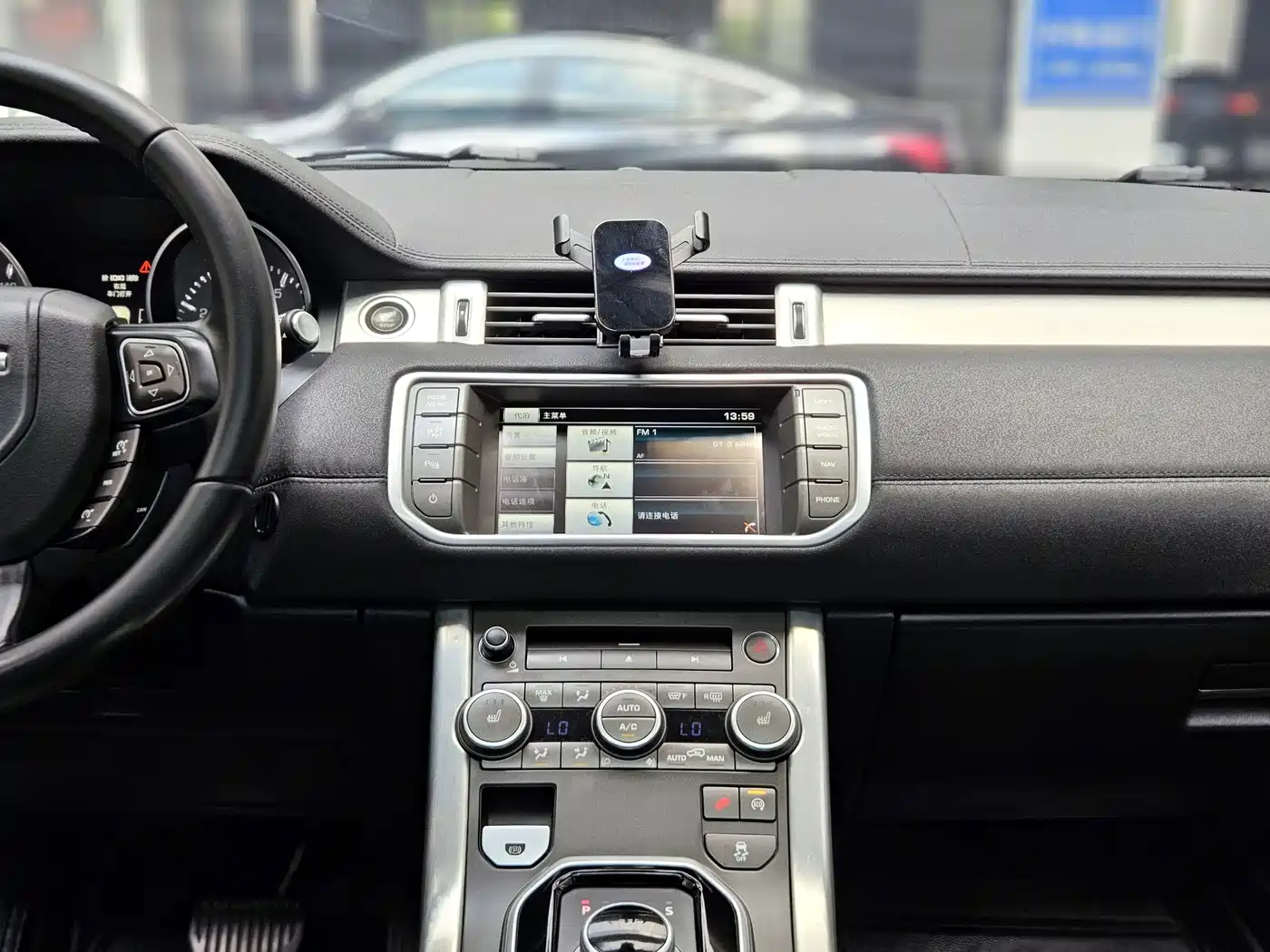 Land Rover Range Rover Evoque (Import) 2014 2.0T 5-door Brilliance Sport фото 15