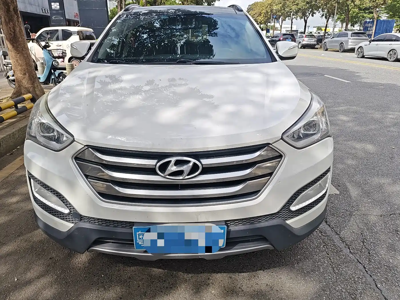 Hyundai Santa Fe 2015 2.4L Automatic 2WD Smart 5-seater фото 2