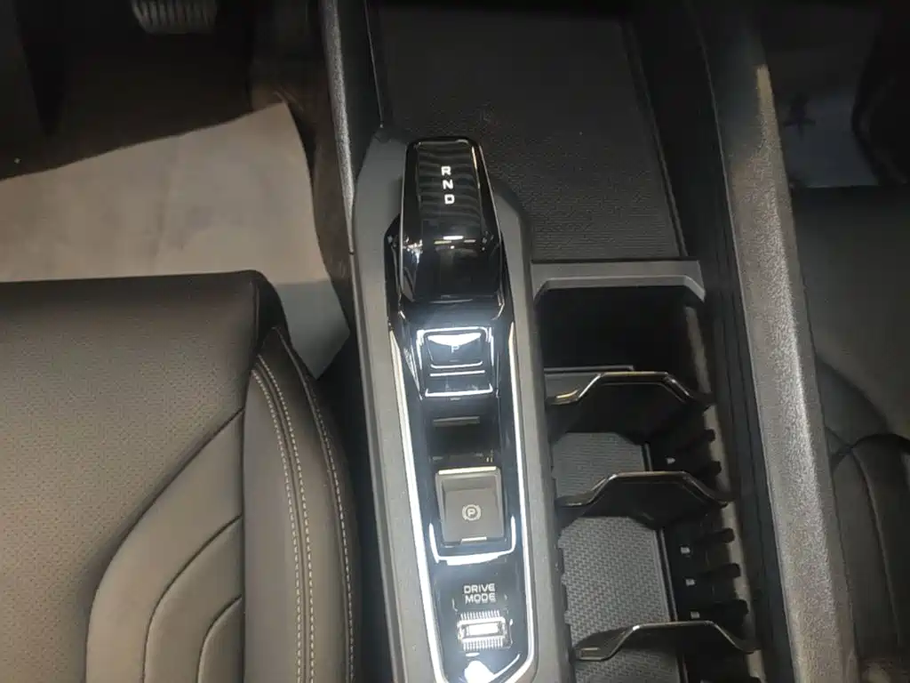 Geely Binrui 2025 2024 Binrui COOL 1.5T DCT Soaring Dragon Edition