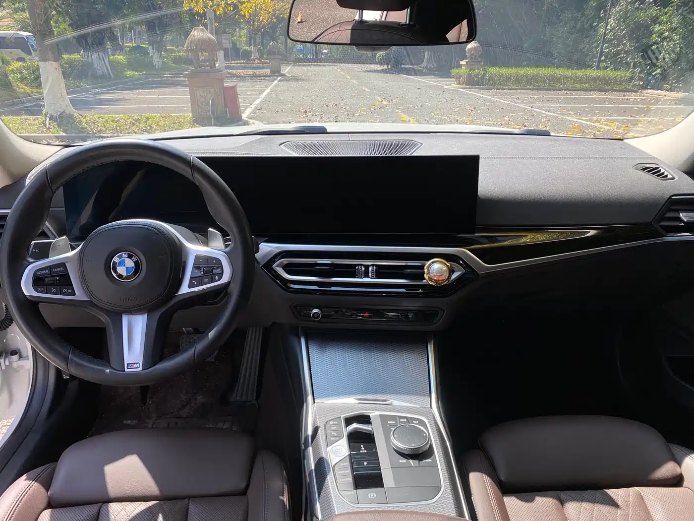 BMW 3 Series 2023 325Li M Sport Black Night Package фото 5