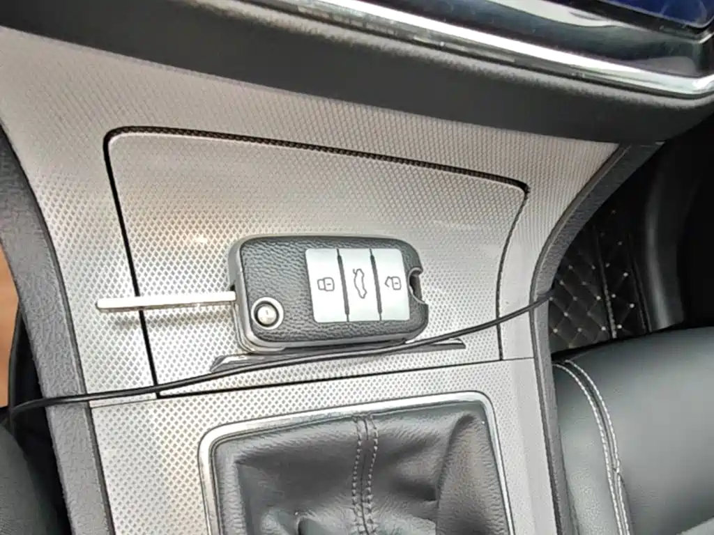 Фото 9 - Roewe RX5