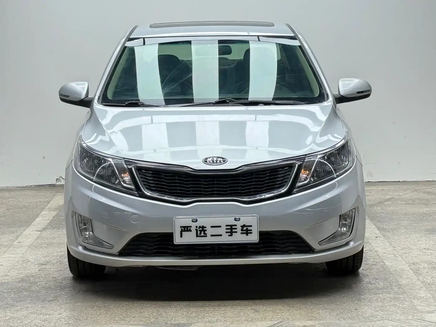 Kia K2 2012 Sedan 1.6L AT Premium ECO Commemorative Edition фото 5