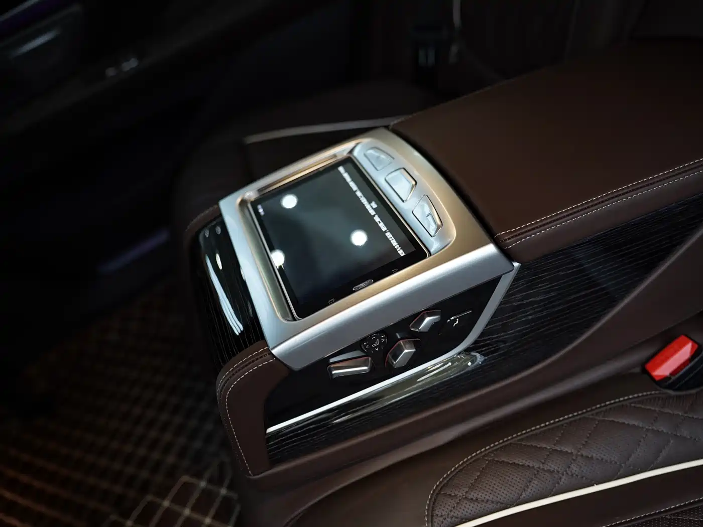 BMW 7 Series 2021 Model 740Li Leading M Sport Package фото 14
