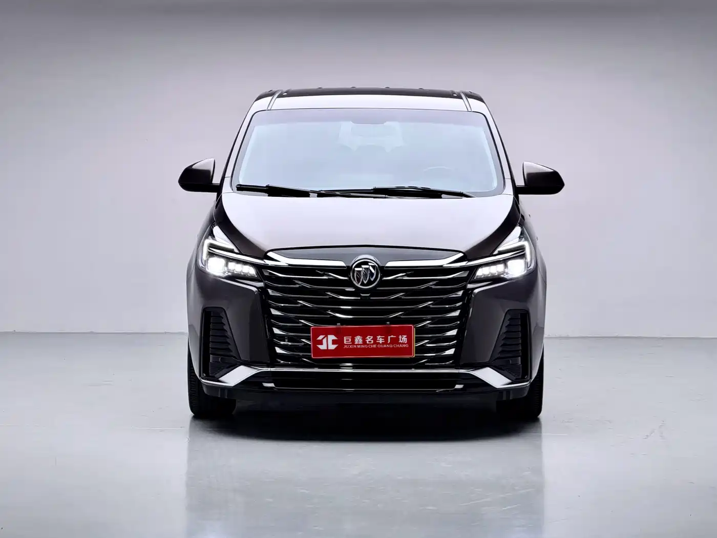 Фото 2 - Buick GL8