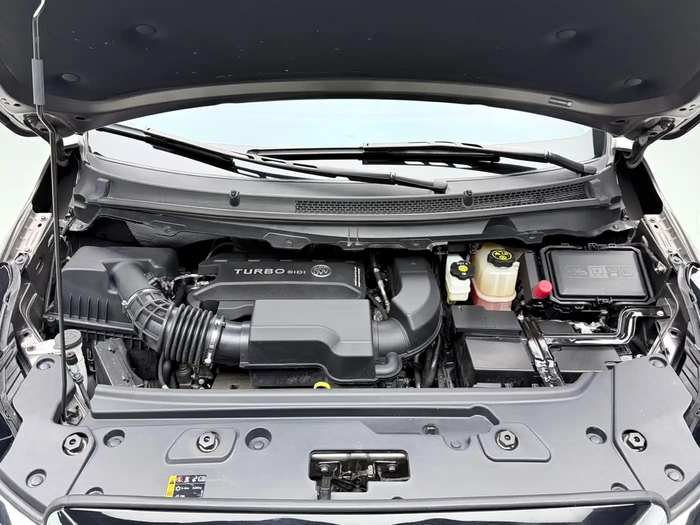 Фото 12 - Buick GL8