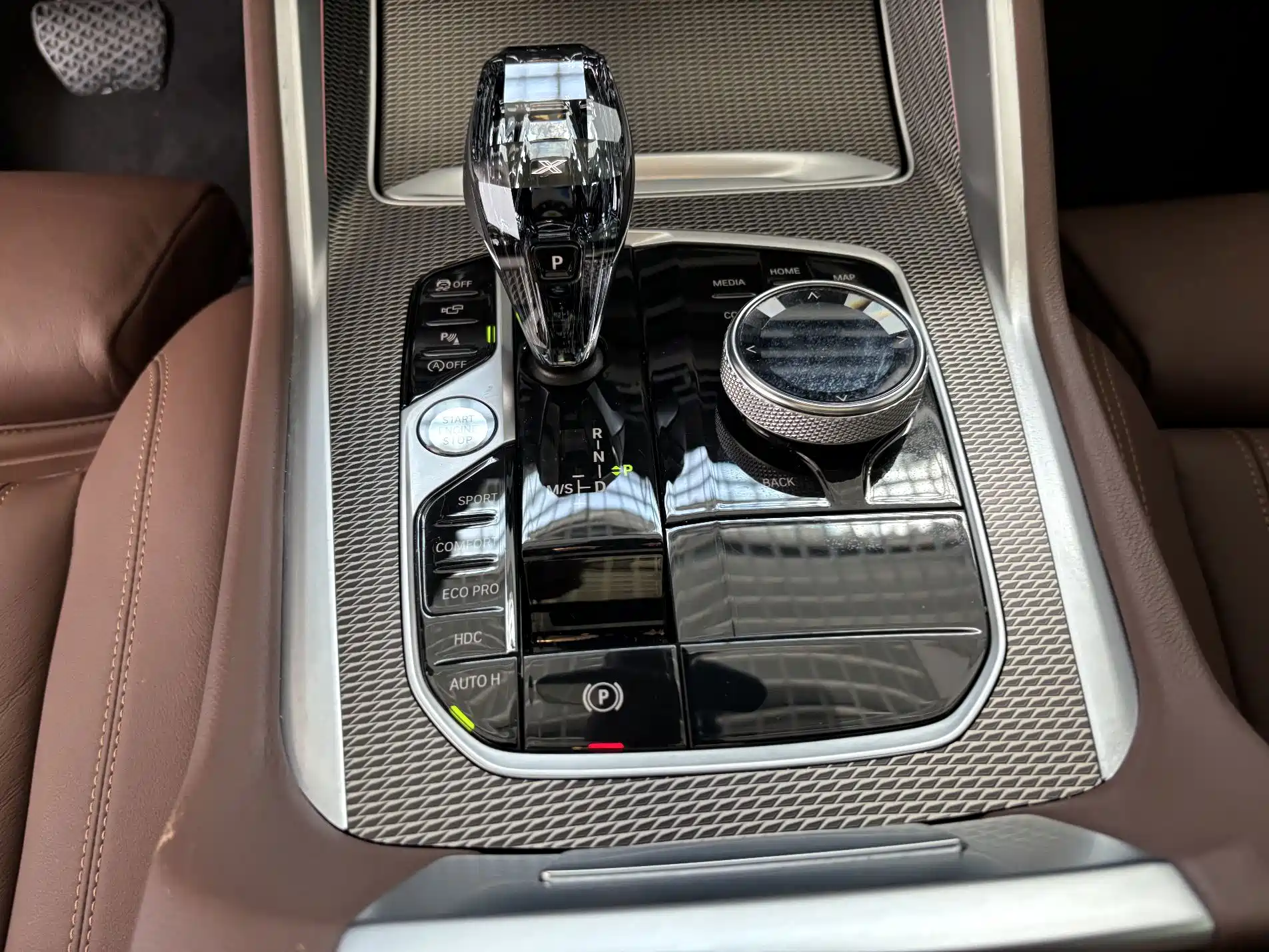 Фото 18 - BMW X6