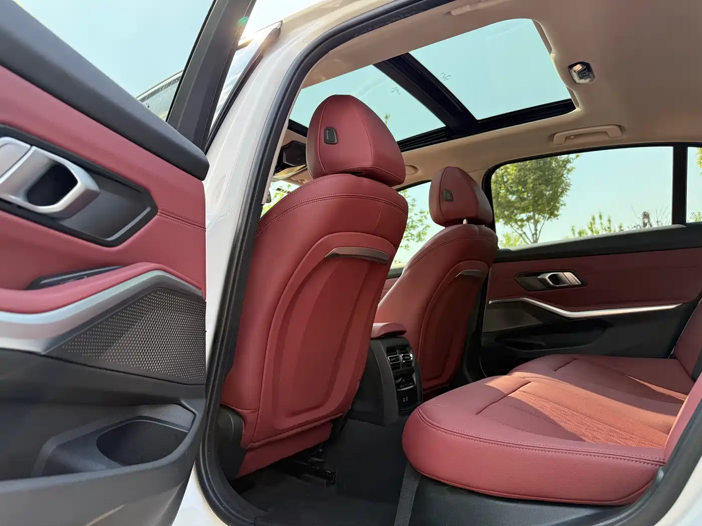BMW 3 Series 2023 320Li M Sport Package фото 13