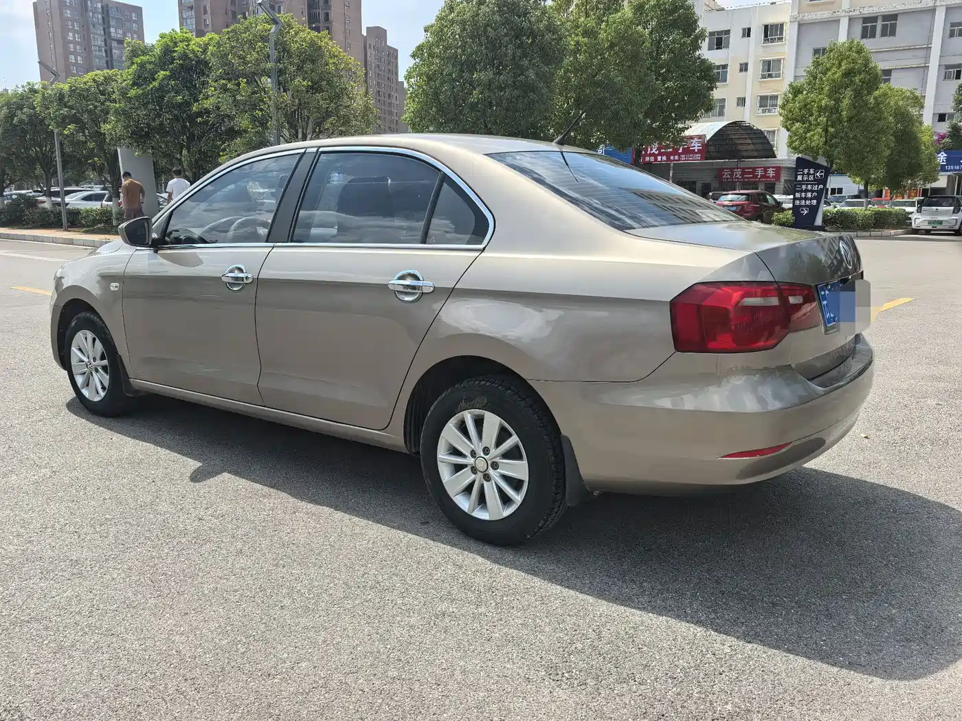 Volkswagen Jetta 2015 1.6L Manual Trend фото 7